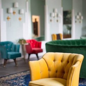 Цвет горчицы в интерьере: уроки дизайна Варвары Зеленецкой